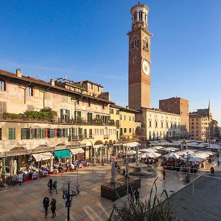 Апартаменты Residenza Buglioni Piazza Erbe Верона Экстерьер фото