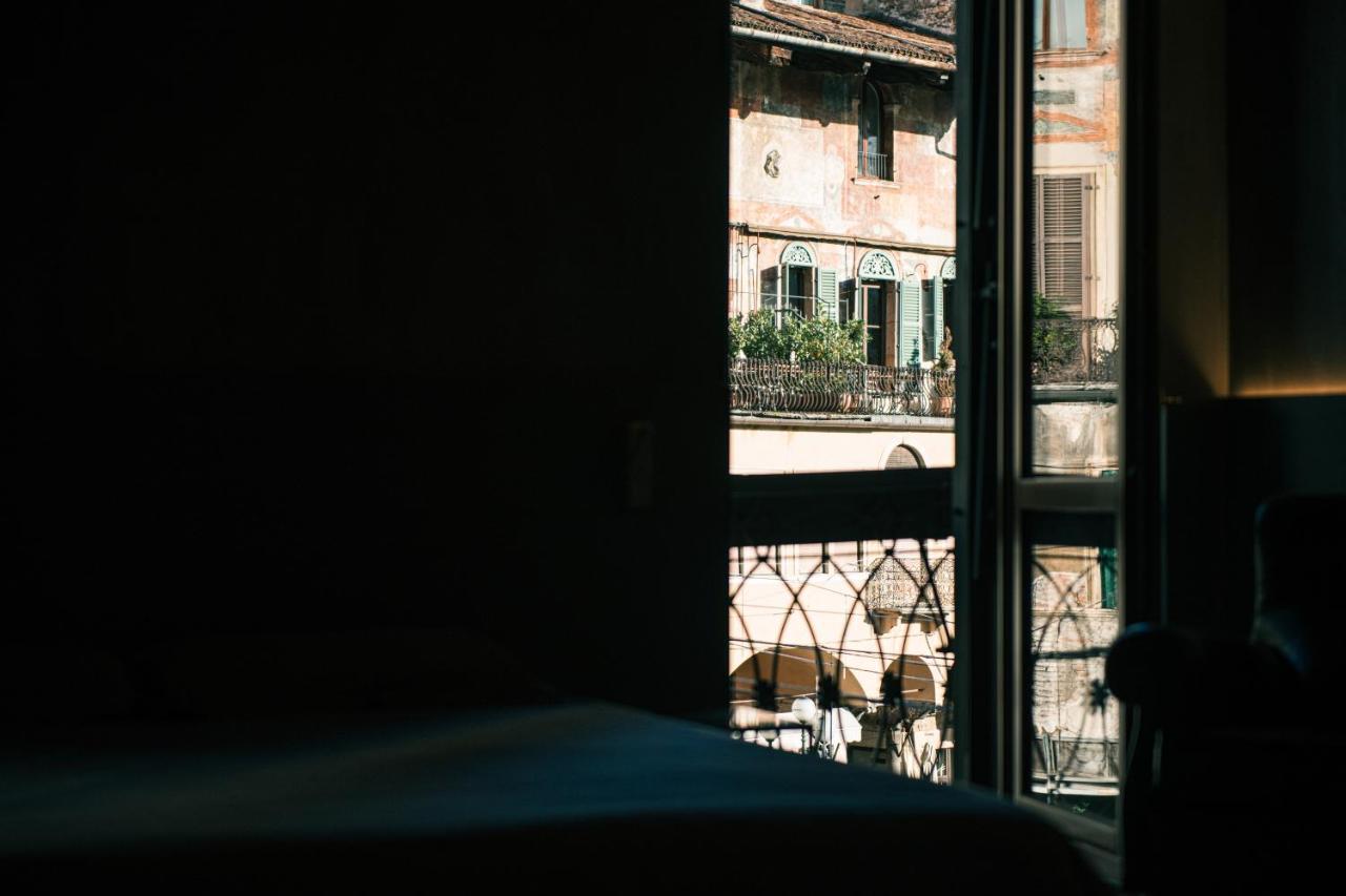 Апартаменты Residenza Buglioni Piazza Erbe Верона Экстерьер фото